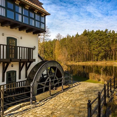 Bed and Breakfast Gosciniec Pod Zajacem Oleśnica Exterior foto