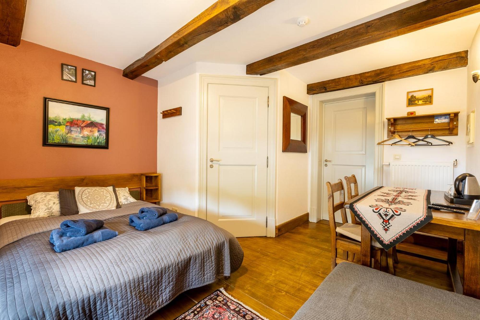 Bed and Breakfast Gosciniec Pod Zajacem Oleśnica Exterior foto
